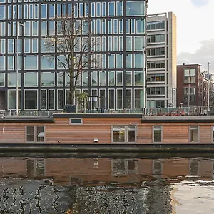 houseboat-next-to-amstel.amsterdamhotelsnl.com/